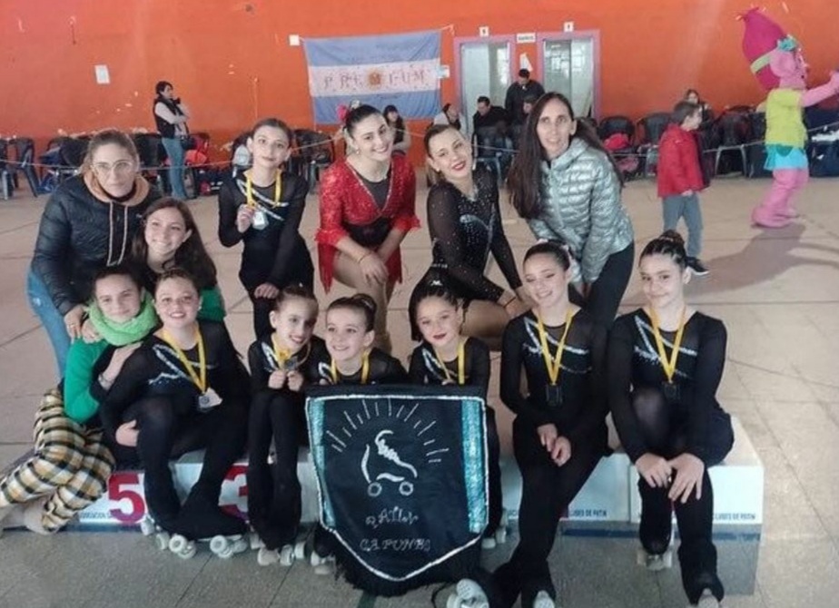 Ocho alumnas del Club Funes clasificaron al Torneo Provincial de Patín