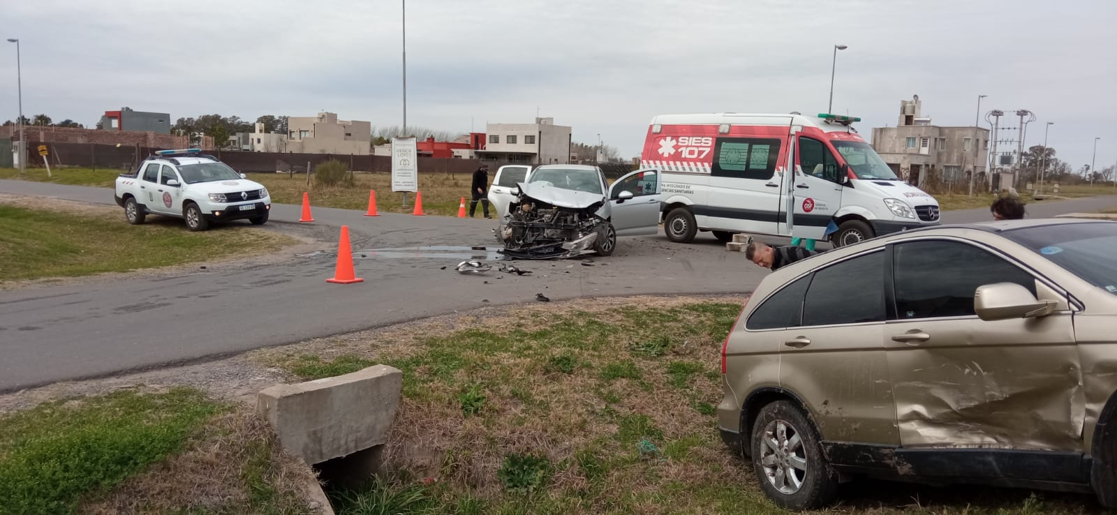 Fuerte accidente sin lesionados en Barrio Don Mateo