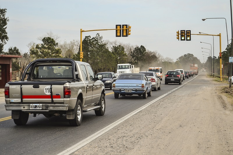 Ingresaron 52 mil autos durante el último finde y Funes se prepara para un verano récord