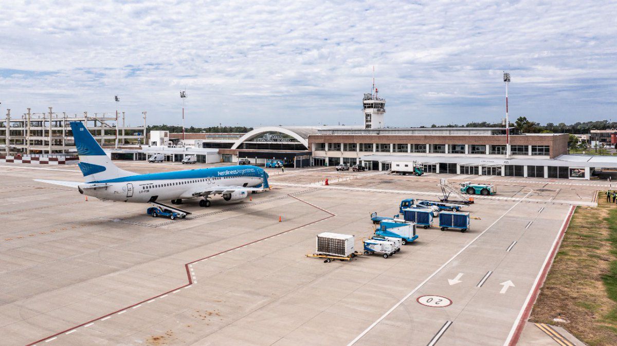 Aeropuerto en francés, obra fastuosa y el precio millonario de una icónica casa de Funes