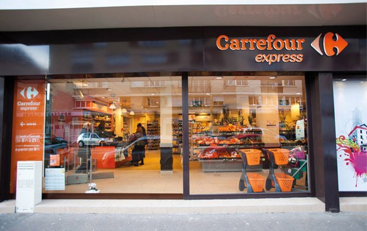 Carrefour analiza cerrar su hipermercado y apostar a otro formato más ágil  con el que puede