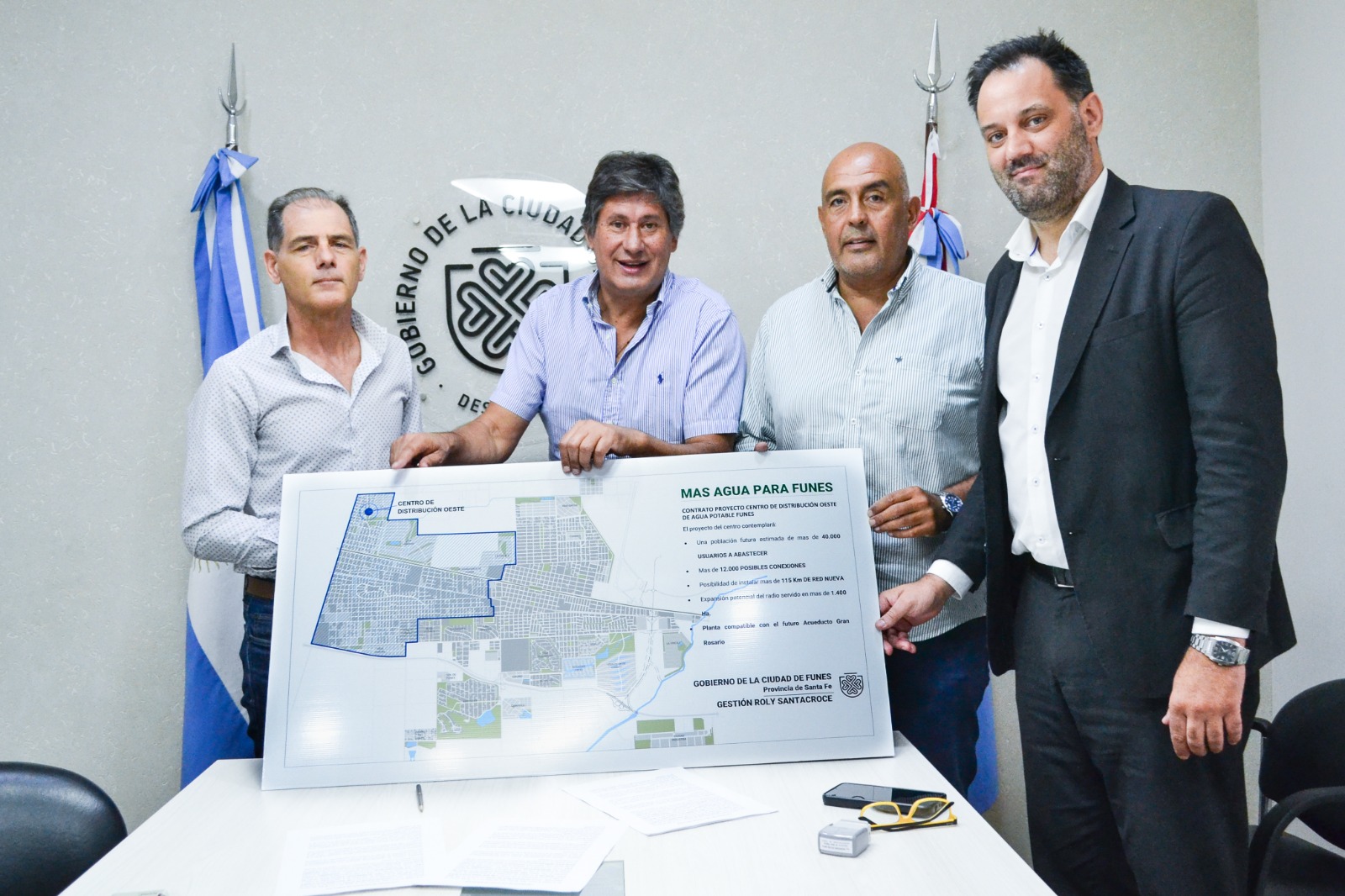 Santacroce anunció una obra que llevará agua potable a todo Funes
