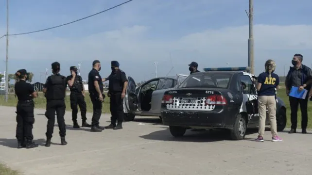 Crimen y misterio: hallaron un cadáver maniatado cerca del Aeropuerto