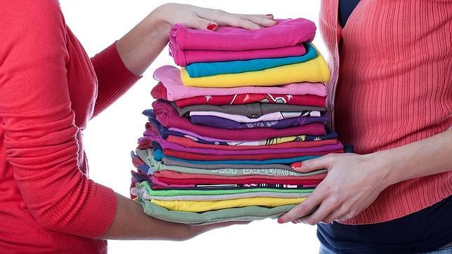 Perchero Solidario: el Municipio donará ropa para familias que lo necesiten