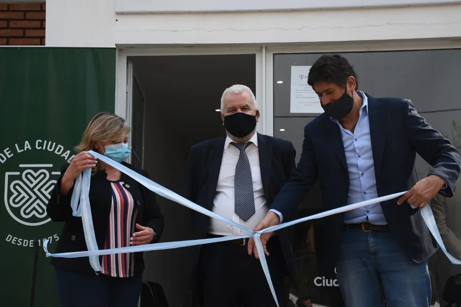 IAPOS inauguró su oficina en Funes 