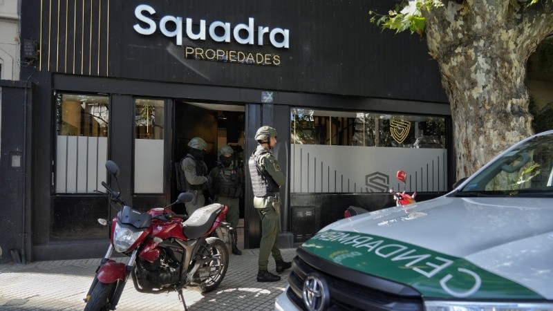 Megaoperativo en una causa por lavado de activos: allanaron a una inmobiliaria que opera en Funes