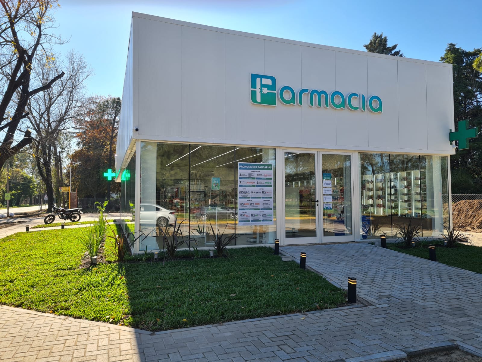 Red Farmashop llega a Funes con un formato innovador y todo lo que necesitás, en un solo lugar
