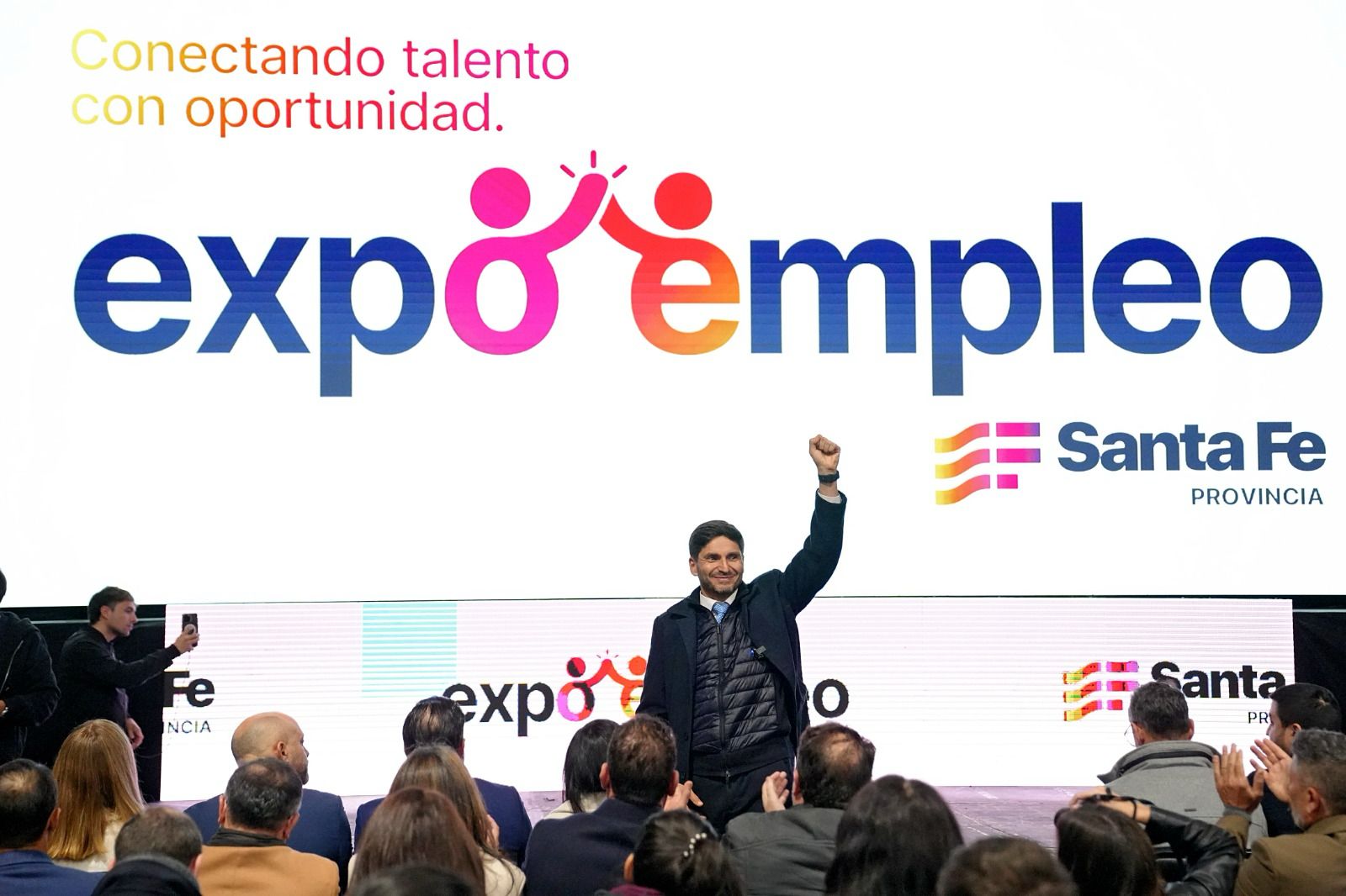 Pullaro sobre Expo Empleo: “Rosario se pone de pie y con el resto de Santa Fe es el motor productivo del país”