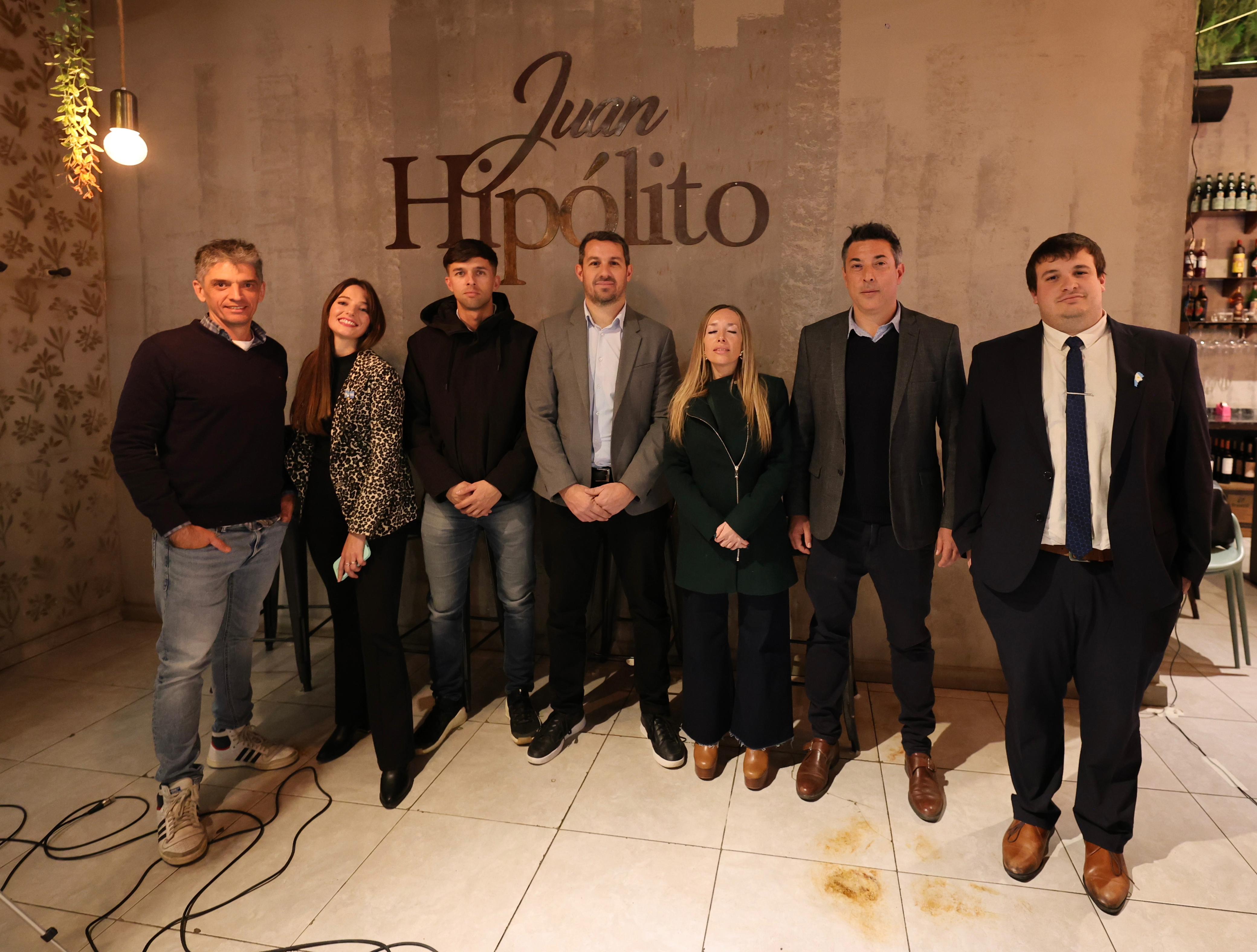 En un debate histórico, los candidatos a Concejales de Funes mostraron sus propuestas con cruces picantes