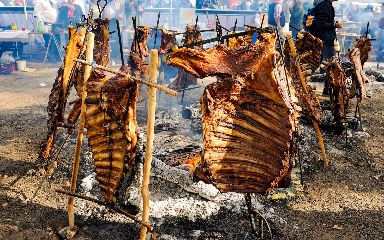 Festejos por la Independencia: seis equipos competirán por el título del mejor costillar de Funes