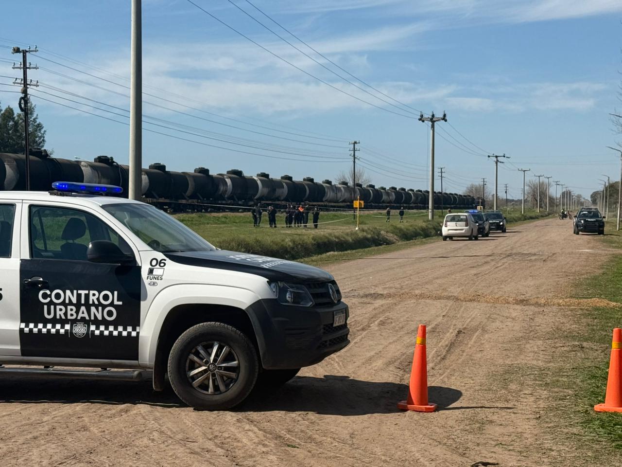 Horror en Funes: un maquinista de tren halló un muerto en las vías en zona oeste y hay una macabra hipótesis