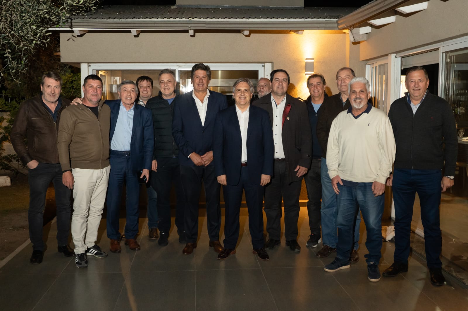 "Es el primer paso hacia un justicialismo renovado": Santacroce recibió al gobernador de Córdoba en Funes