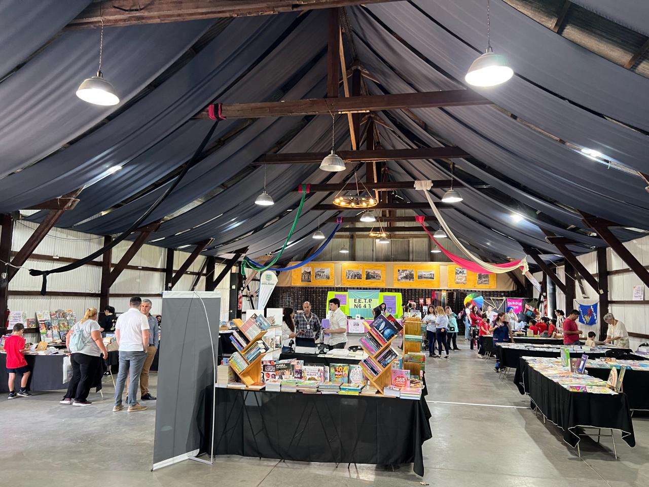 Roldán abre sus puentes literarios con la cuarta edición de la Feria del Libro: todo lo que hay que saber 