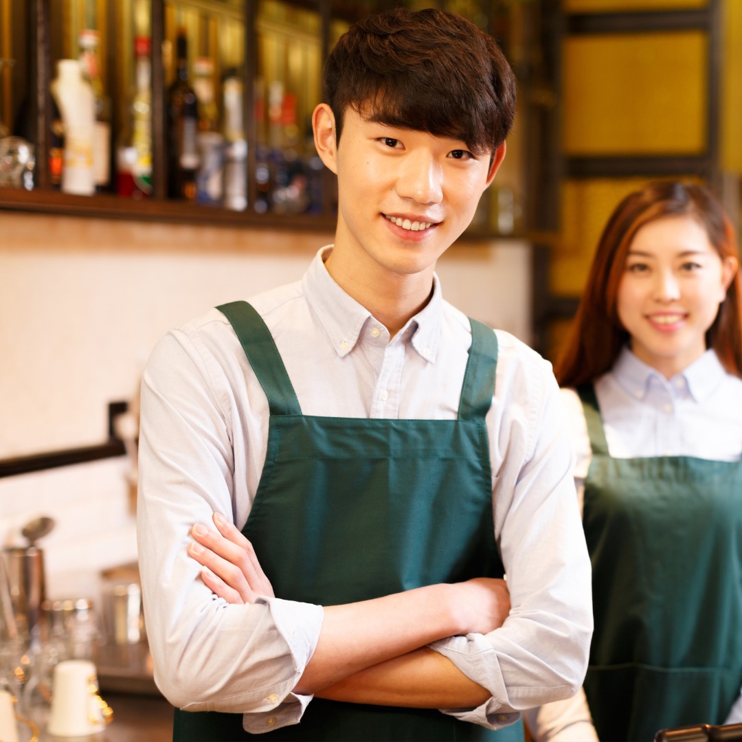 Trabajo en Funes: buscan camareros y camareras para trabajar los fines de semana en el Club House de Kentucky