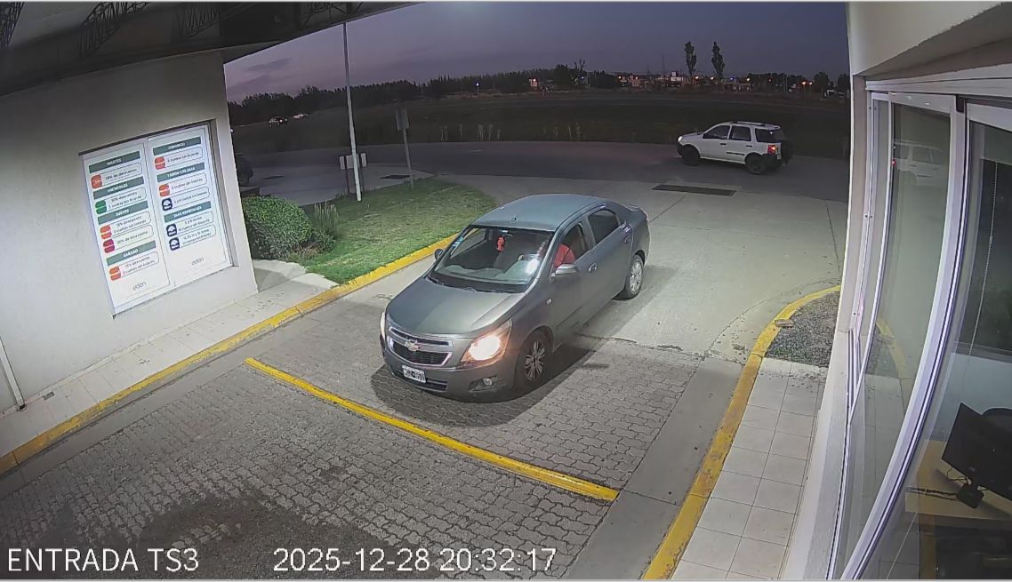 Cayó en Roldán un sospechoso por un violento robo: había entrado a una casa haciéndose pasar por cartero