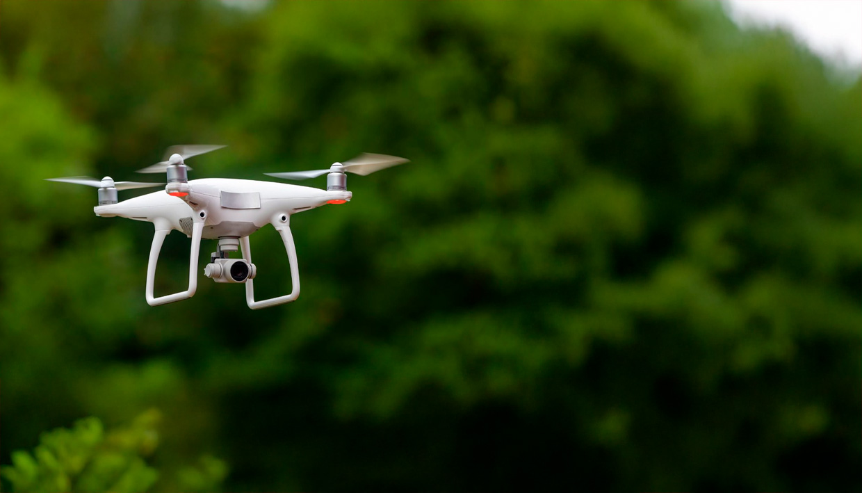 Vuelo de prueba, disparos y final abrupto: un drone sobrevoló su casa en Roldán y lo bajó de un escopetazo