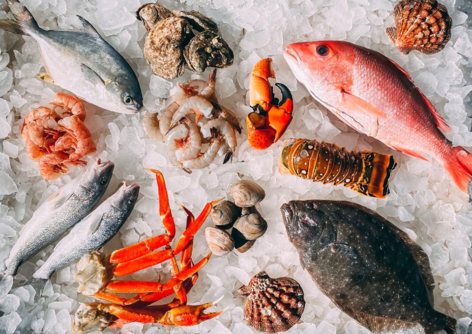 Apuesta gourmet con freno de mano: una pescadería top construyó su local en Funes pero hace tres años no abre