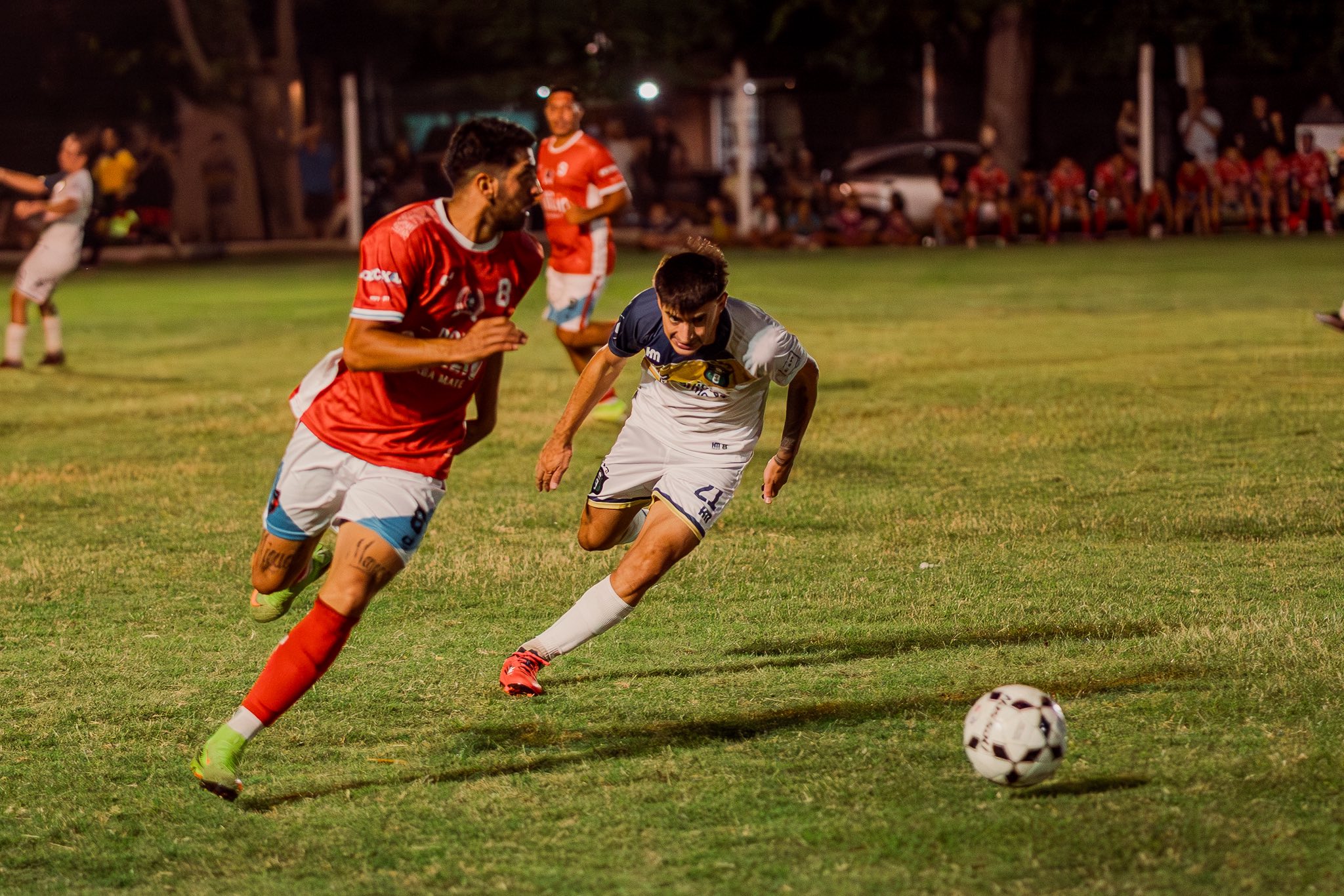 En una noche a puro fútbol en la Copa Funes, se terminaron de definir los semifinalistas: cómo quedó el cuadro