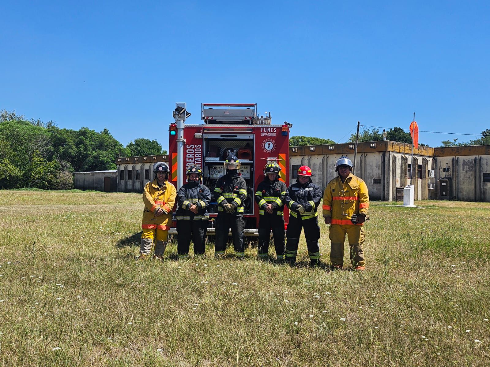 Entre el fuego y la logística: la versatilidad de Bomberos de Funes puesta a prueba durante el fin de semana