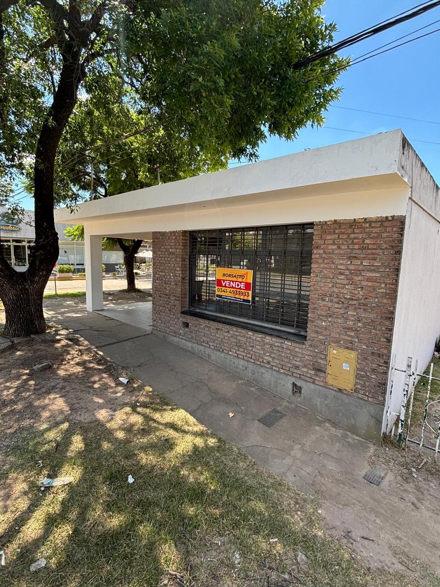 La oportunidad que agita al mercado de Funes: sale a la venta un complejo comercial sobre una transitada calle