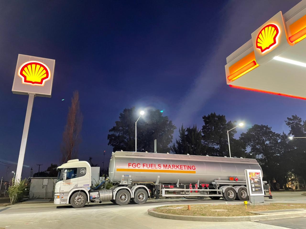 Recorrió casi 500 kilómetros para conseguir combustible y pudo hacerlo en una estación de servicio de Funes